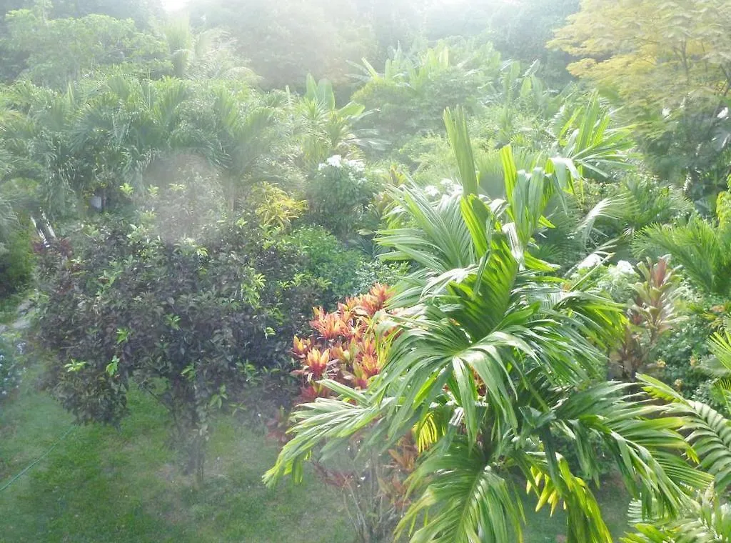 La Batie Selfcatering Apartment Beau Vallon