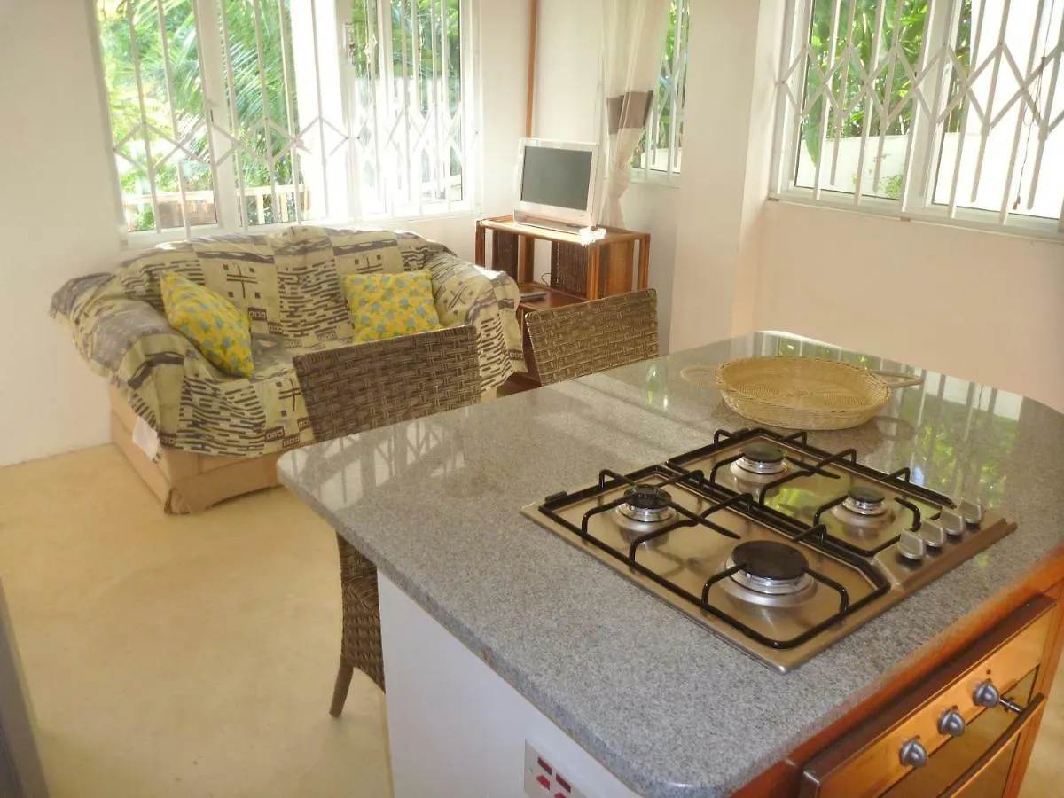 La Batie Selfcatering Apartment Beau Vallon